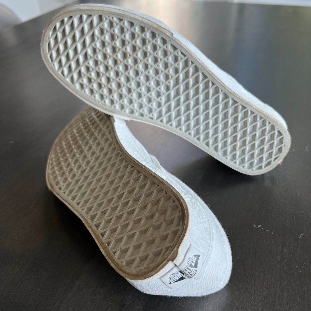 Vans Classic Slip-On Core Classics - image 4